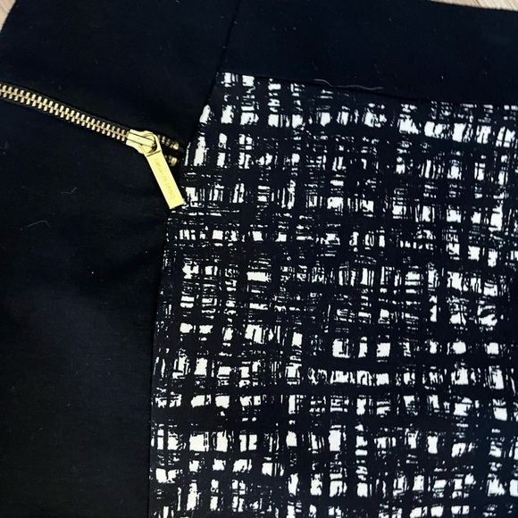 Michael Kors Black and White Patterned Women's Skirt size 4 - Picture 2 of 5